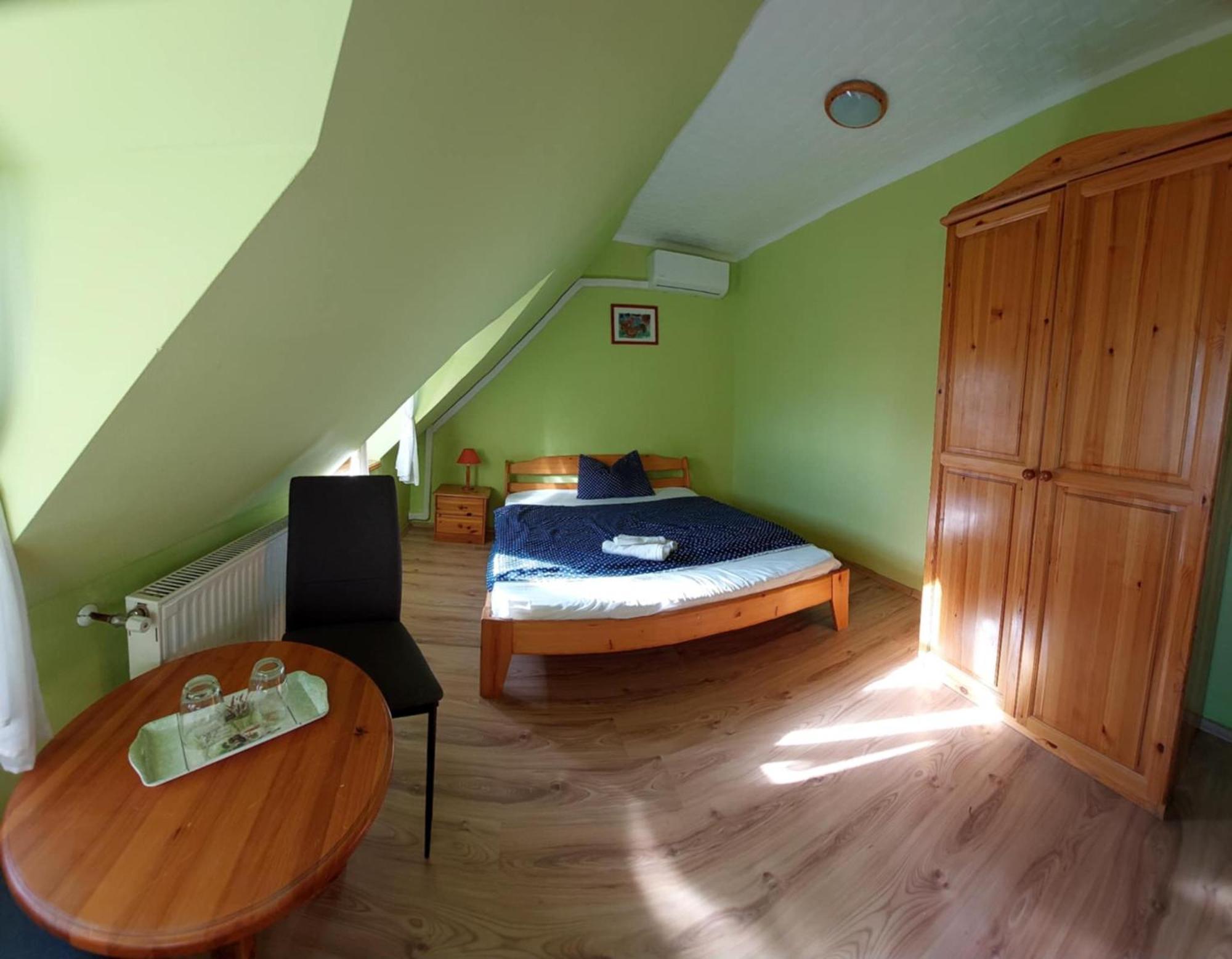 Diana Fogado Bed & Breakfast Keszthely Exterior photo